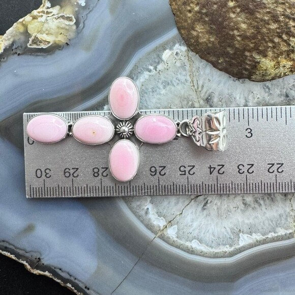 Native American Sterling Silver 5 Oval Pink Conch Cross Pendant For Women - Picture 10 of 10